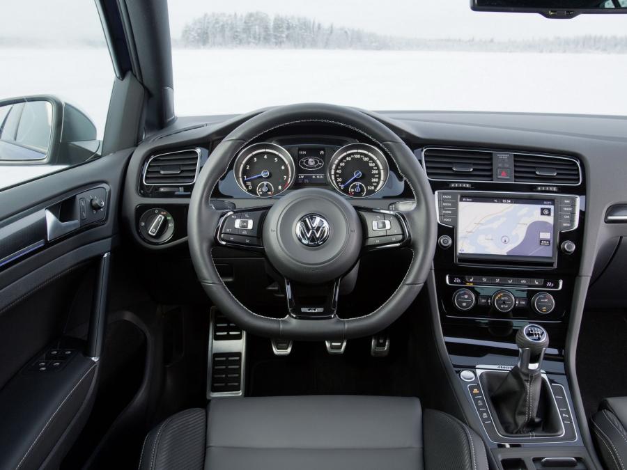  Volkswagen Golf R 5-Door 2013 года  (фото 49 из 100)
